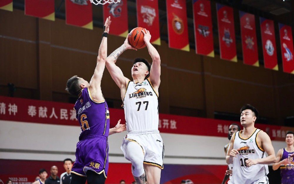 关于莱昂纳多转会罗马“这个问题你要去问罗马。